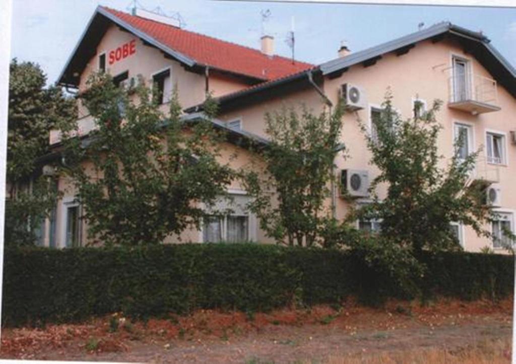 B&B Ljubicevski Raj Požarevac Esterno foto
